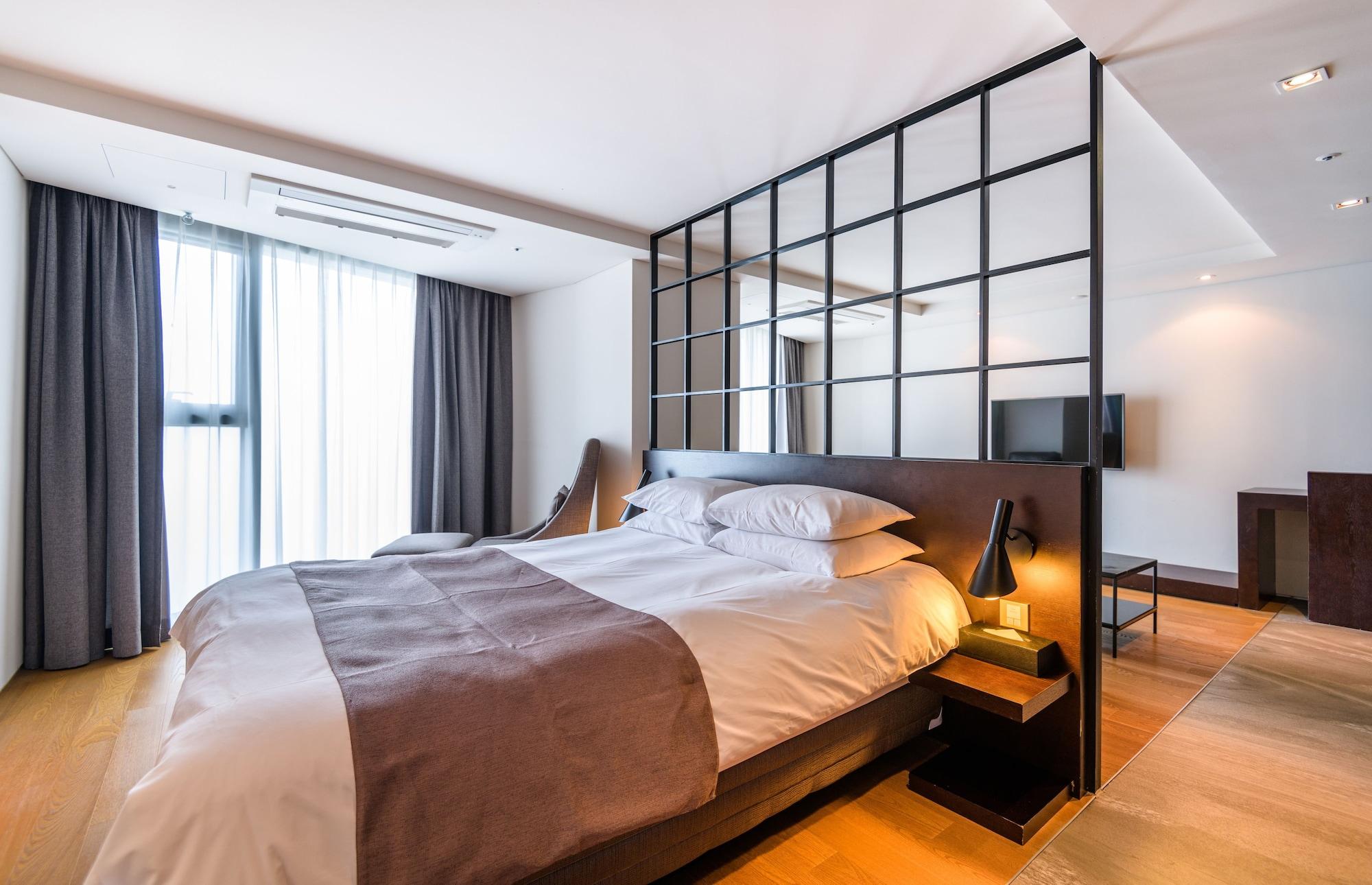 ג'גו Brown Suites Hotel And Resort מראה חיצוני תמונה