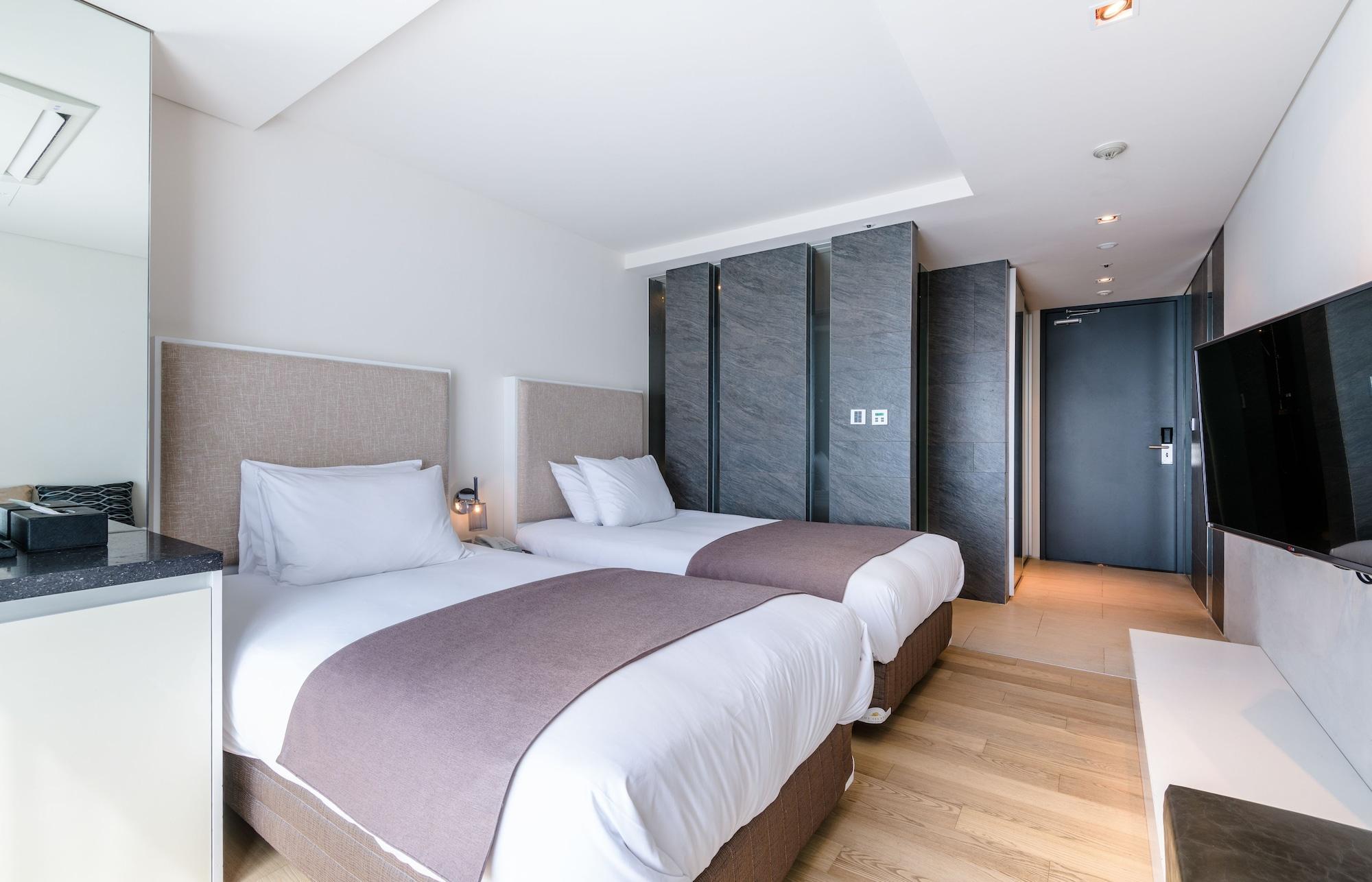 ג'גו Brown Suites Hotel And Resort מראה חיצוני תמונה