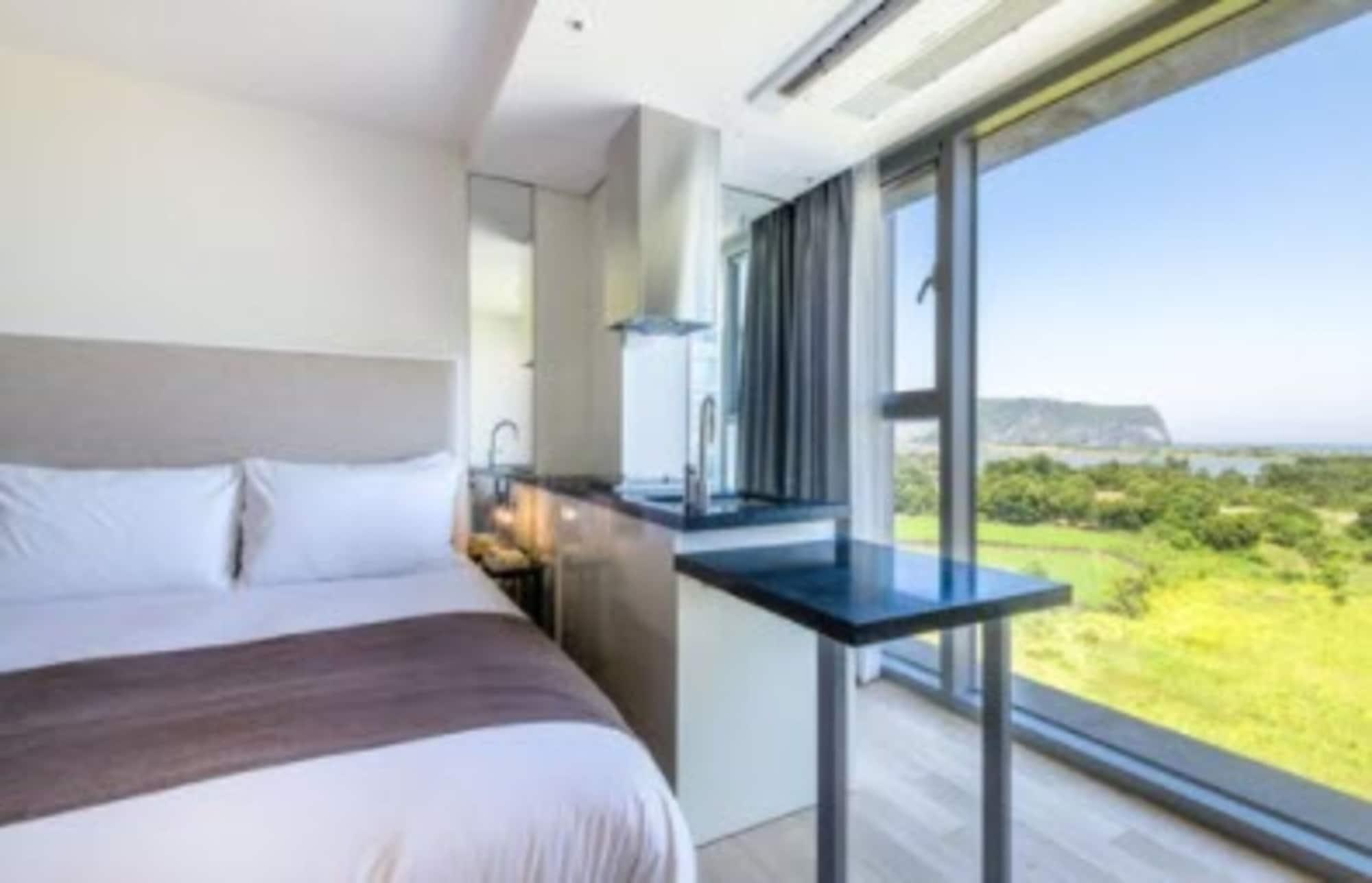 ג'גו Brown Suites Hotel And Resort מראה חיצוני תמונה