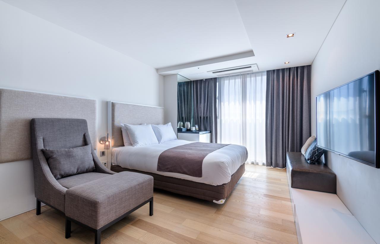 ג'גו Brown Suites Hotel And Resort מראה חיצוני תמונה